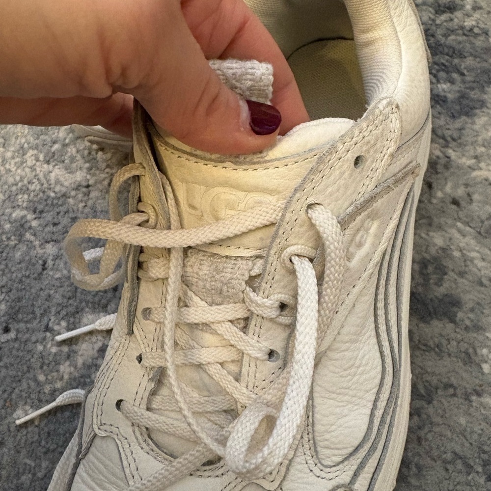 UGG CA1 Trainer Running Sneaker in White, Women’s 8.5 - Picture 7 of 9